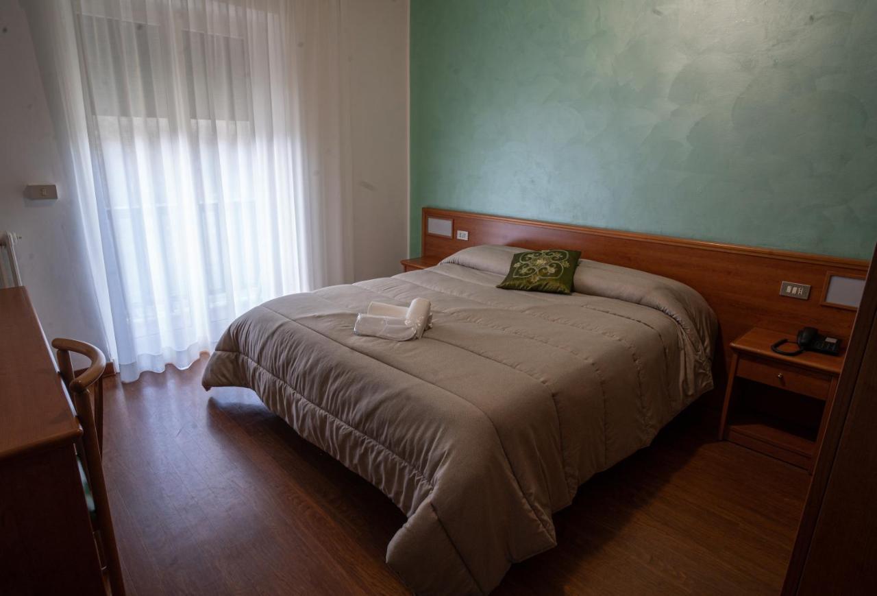 Hotel Tre Monti Popoli Esterno foto